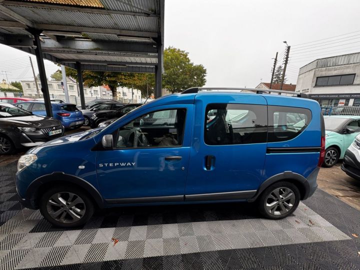 Commercial car Dacia Dokker Other TCe 115 Stepway Bleu - 3