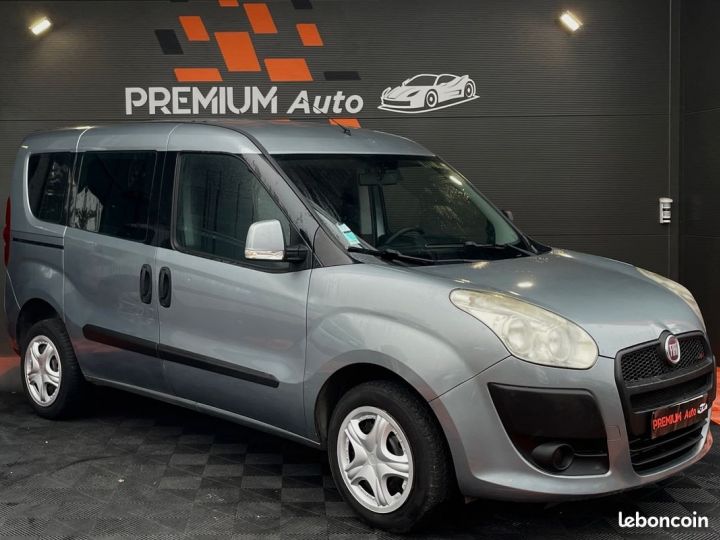 Commercial car Fiat Doblo Other 1.6 D Multijet 105 Cv Confort 7 places Climatisation Automatique Portes Coulissantes Ct Ok 2026 Gris - 2