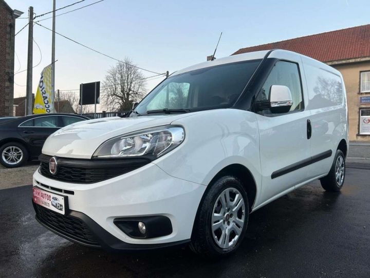 Commercial car Fiat Doblo Other 1.6 JTD 105 Pofessional 3 places Blanc - 1