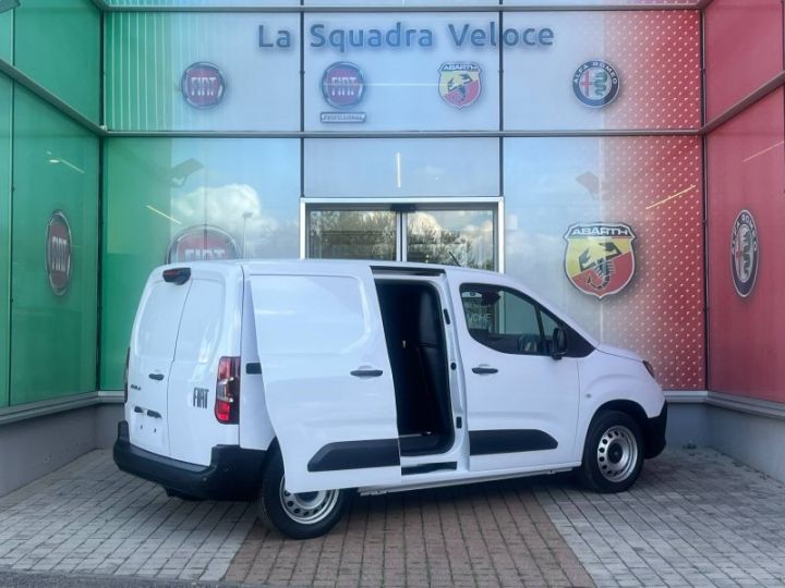 Commercial car Fiat Doblo Other Fg M 650kg BlueHDi 130ch S&S EAT8 Pack Premium Connect Blanc Icy - 5