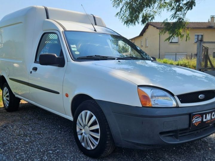 Commercial car Ford Transit Other COURIER FOURGON AMBIENTE Blanc - 2