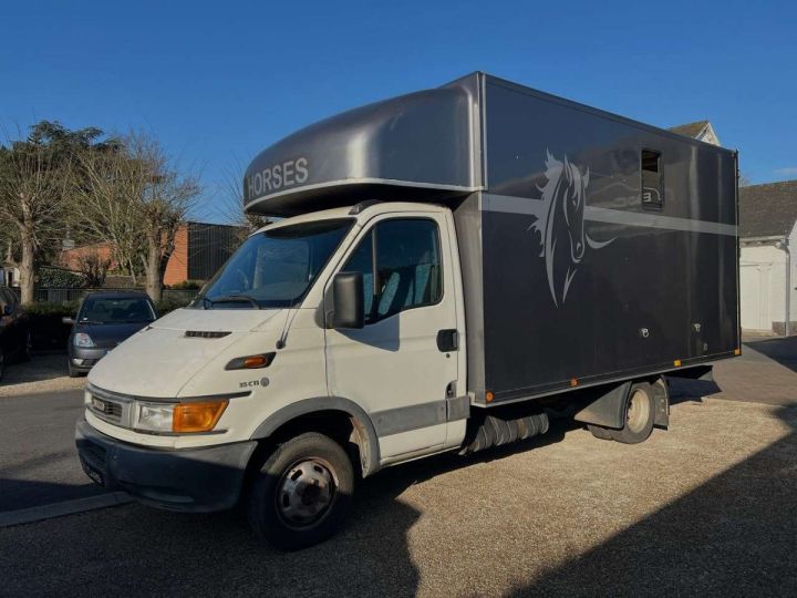 Commercial car Iveco Daily Other 35C1.9 2.8D PAARDENCAMIONETTE (2ST.) Blanc - 3