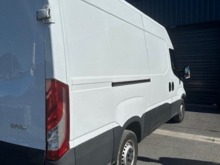 Commercial car Iveco Daily Other 35S FG 35S12V12 Blanc - 3