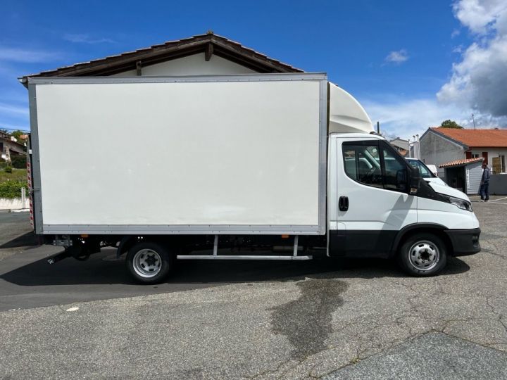 Commercial car Iveco Daily Other CCB 35C16H EMPATTEMENT 4100 Blanc - 4