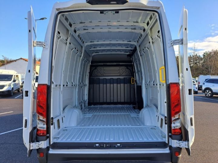 Commercial car Iveco Daily Other FOURGON 35S16 L3 39000E HT Blanc - 26