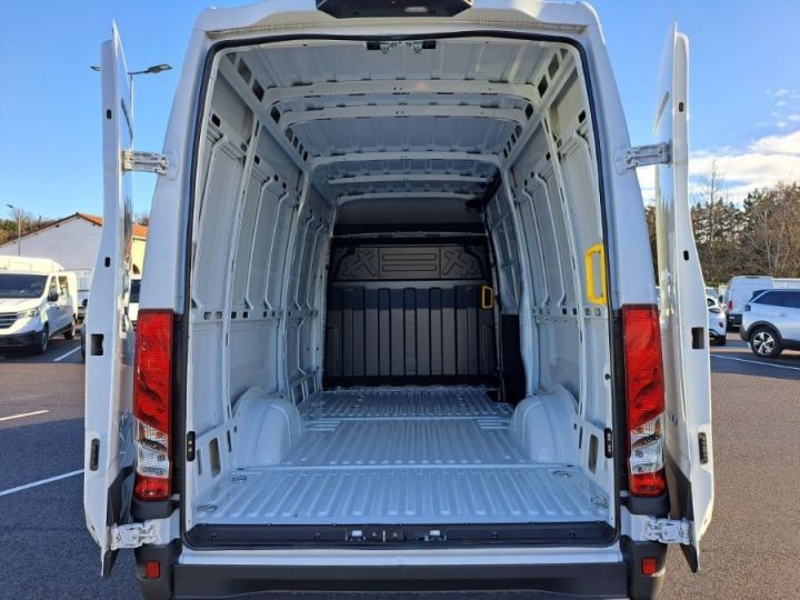 Commercial car Iveco Daily Other FOURGON 35S16 L3 39500E HT BLANC - 26
