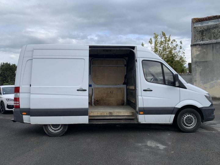 Commercial car Mercedes Sprinter Other 37S 3.5t 316 CDI 163 FOURGON TVA RECUP BLANC - 4