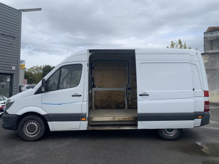 Commercial car Mercedes Sprinter Other 37S 3.5t 316 CDI 163 FOURGON TVA RECUP BLANC - 6