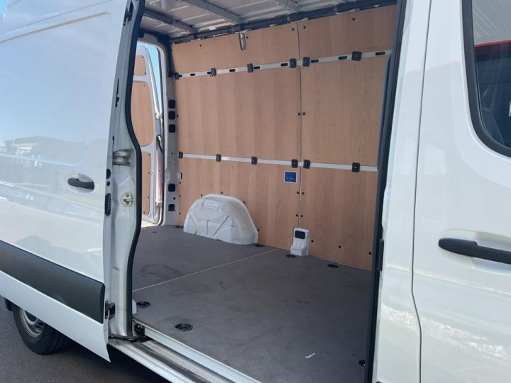 Commercial car Mercedes Sprinter Other 39S 3.2t 215 CDI 150CH Pro - CARPLAY / CAMERA AV ET AR - 26 583HT Blanc - 18