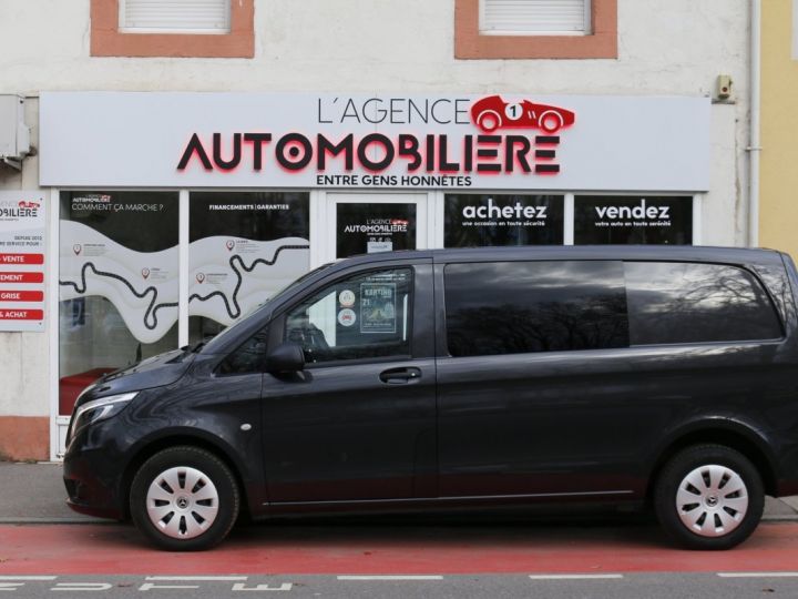 Commercial car Mercedes Vito Other 2.0 114 CDI Mixto Compact Base 9G-TRONIC (TVA Récupérable, 1ère main, Suivi Mercedes...) Gris - 2