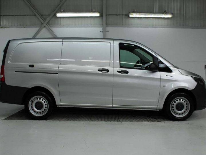 Commercial car Mercedes Vito Other eVito ~ Elektrisch TopDeal Navi ~20.000ex Argent Métallisé - 3