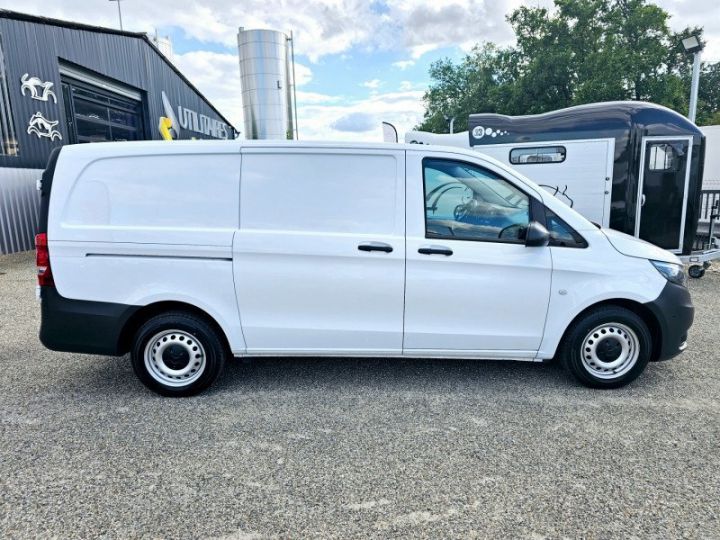 Commercial car Mercedes Vito Other FG 114 CDI LONG FIRST PROPULSION 9G-TRONIC Blanc - 2