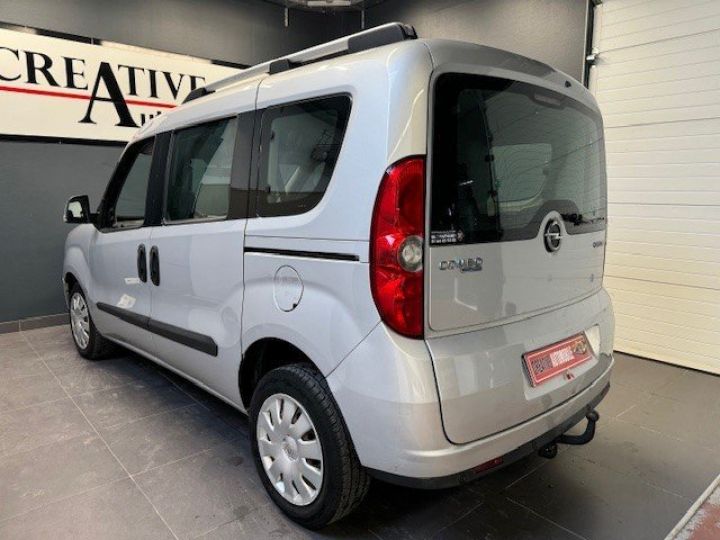 Commercial car Opel Combo Other TOUR 2.0 CDTI 135 ch L1H1 Cosmo Gris - 3