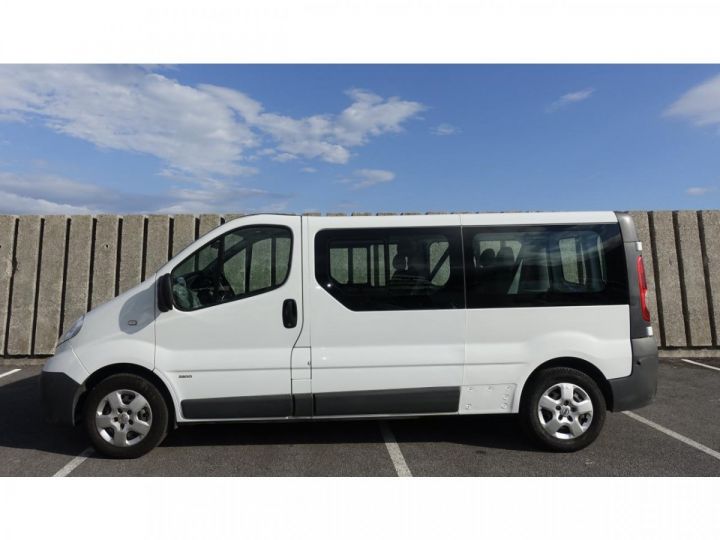 Commercial car Opel Vivaro Other COMBI 2.0 CDTI - 115 - EcoFlex - S&S Tour Cosmo L1H1 9 Places Blanc - 2