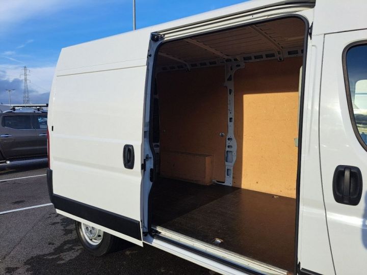 Commercial car Peugeot Boxer Other 333 L2H2 2.2 BLUEHDI 140 ASPHALT 3PL Blanc - 21