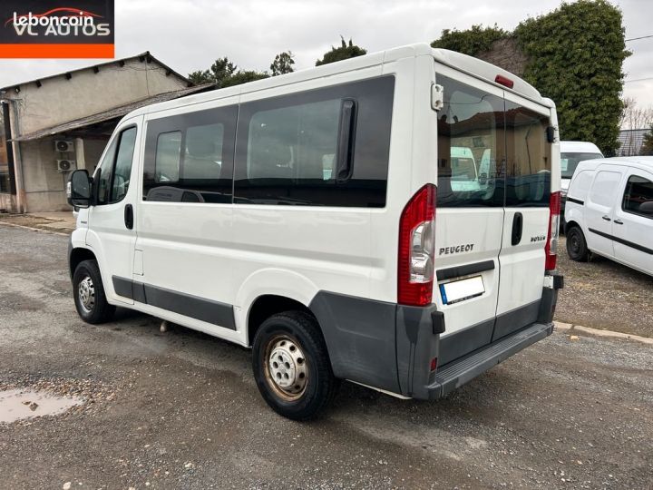 Commercial car Peugeot Boxer Other 9 places 137000 km 1ère main Année 2007 Blanc - 4