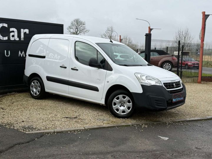 Commercial car Peugeot Partner Other 3 sièges 86.000 km GPS Capt. arrière Blanc - 2