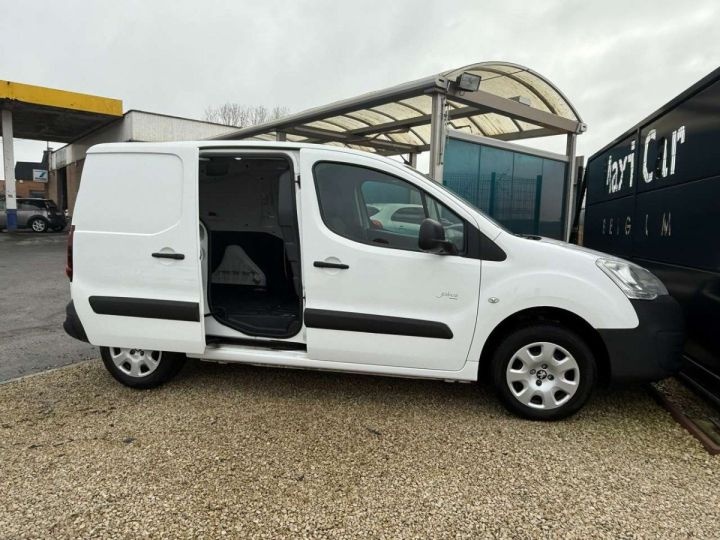 Commercial car Peugeot Partner Other 3 sièges 86.000 km GPS Capt. arrière Blanc - 6