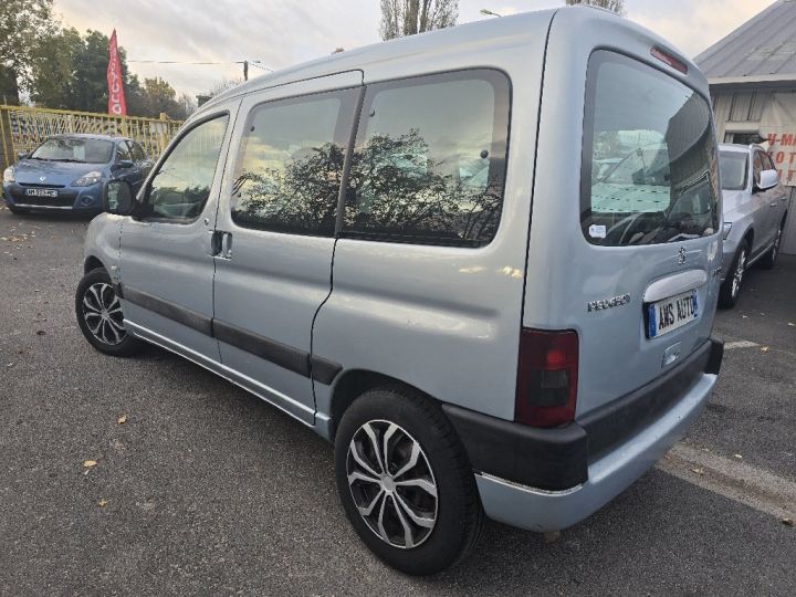 Commercial car Peugeot Partner Other COMBI 2.0 HDi XT Bleu Clair - 4