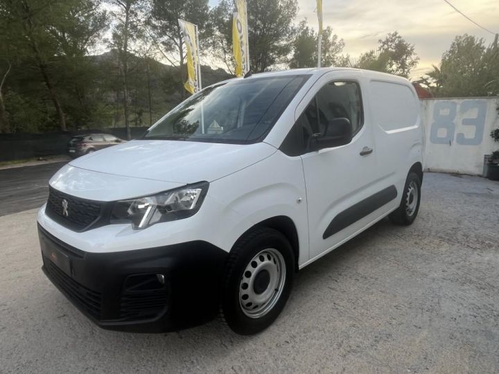 Commercial car Peugeot Partner Other Standard 1000KG 1.6 BlueHDi S&S - 100 III FOURGON Fourgon Grip Standard PHASE 1 BLANC - 3