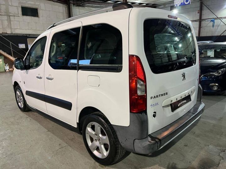 Commercial car Peugeot Partner Other Tepee 1.6 HDi90 Outdoor BLANC - 4