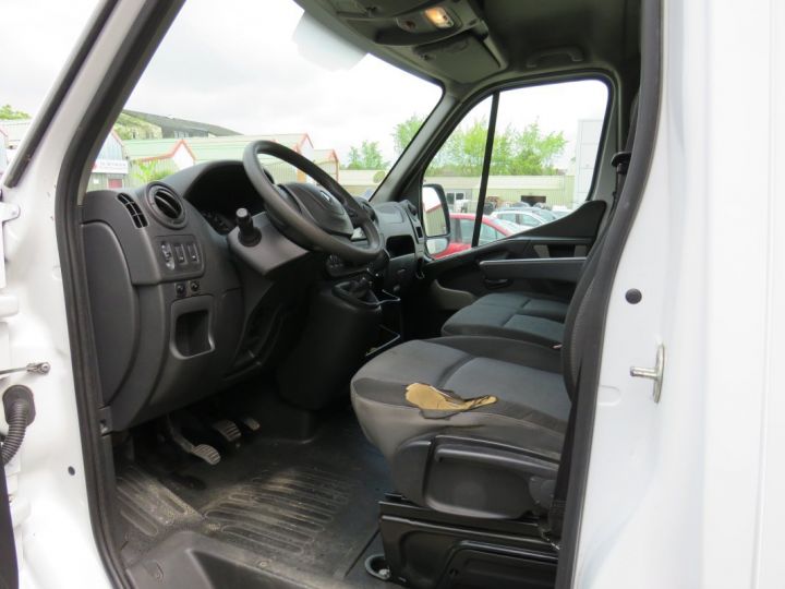 Commercial car Renault Master Other l2h2 35 2.3 dci 145 cv Blanc - 9