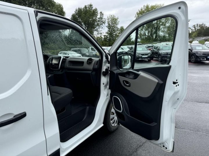 Commercial car Renault Trafic Other 1200 Kg 1.6 dCi - 120 Grand Confort L2H1 Gps + Clim BLANC - 12