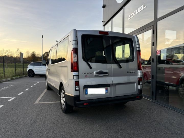 Commercial car Renault Trafic Other 2.0 BluedCi 145cv 9 places L2H1 GRIS - 2