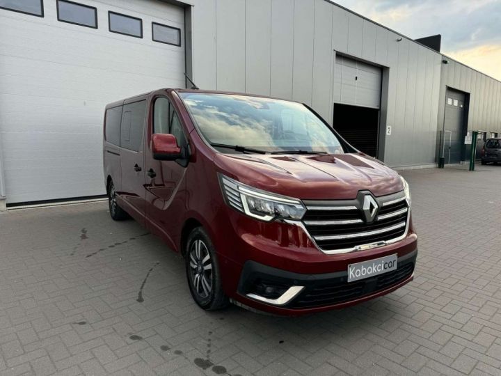 Commercial car Renault Trafic Other 2.0 dCi 29 L2H1 SPACECLASS EDC -- A VOIR Rouge Métallisé - 1