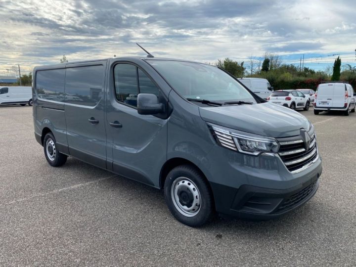 Commercial car Renault Trafic Other FOURGON L2H1 3T BLUE DCI 150 EDC GSR2 RED EDITION NOUVEAU RESTYLÉ Gris Foncé - 1