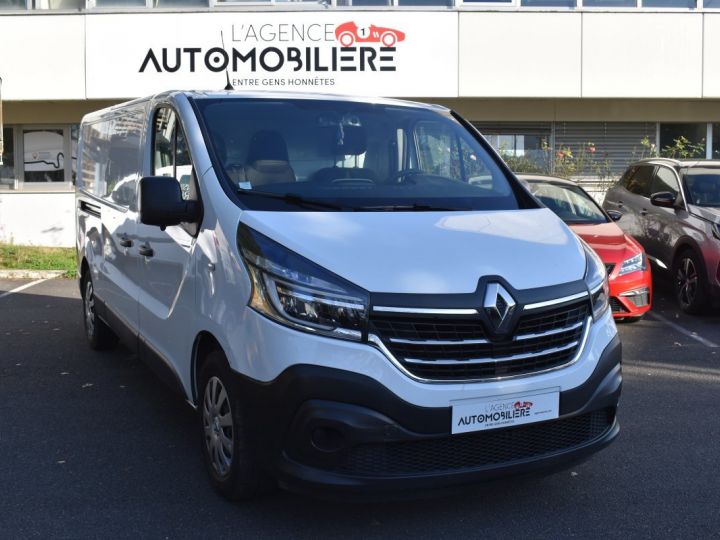 Commercial car Renault Trafic Other Fourgon Phase 2 L1H1 1000 2.0 dCi EDC6 145 cv Boîte auto Blanc - 1