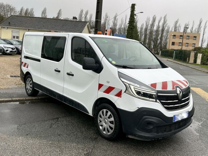 Commercial car Renault Trafic Other III 2.0 DCI 170CV BVA L2H1 6 PLACES ENTRETIEN A JOUR 17492HT GARANTIE 12 MOIS TBEG Blanc Métallisé - 4