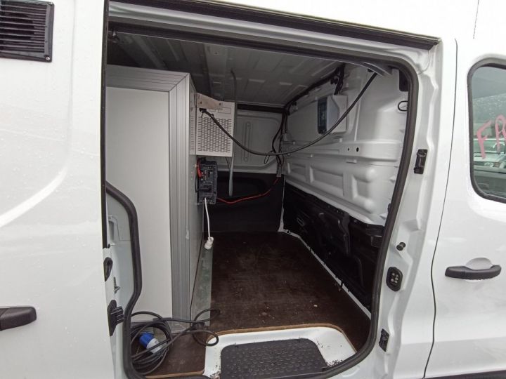 Commercial car Renault Trafic Other III FG L1H1 120CH Blanc - 4