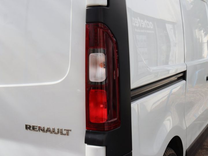 Commercial car Renault Trafic Other III Fourgon L1H1 1.6 DCI 145 BVM6 (TVA Non Récupérable) Blanc - 29