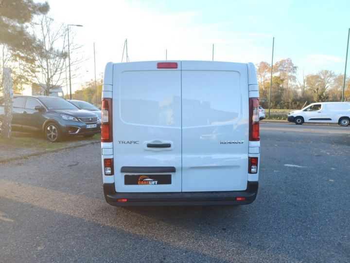 Commercial car Renault Trafic Other III FOURGON L1H1 1.6 DCi 90CV, HISTORIQUE D ENTRETIEN A JOUR, PAS DE FAP d'ADBLUE Blanc - 6