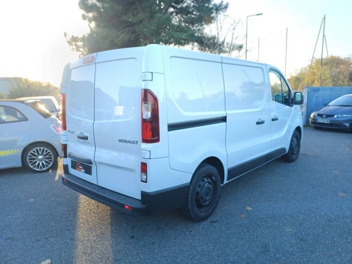 Commercial car Renault Trafic Other III FOURGON L1H1 1.6 DCi 90CV, HISTORIQUE D ENTRETIEN A JOUR, PAS DE FAP d'ADBLUE Blanc - 7