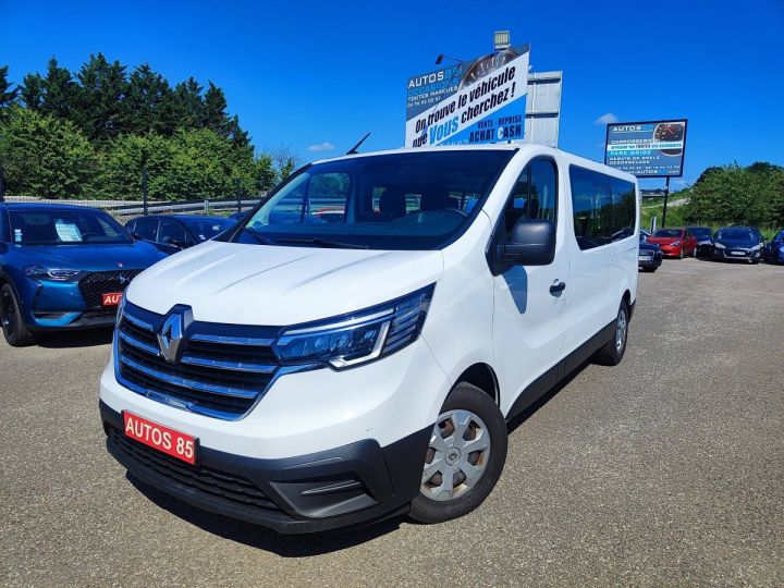 Commercial car Renault Trafic Other III L2 2.0 dCi 150ch Energy S&S 9 places 23500€ HT BLANC - 4