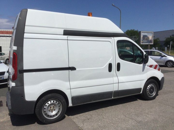 Commercial car Renault Trafic Other L1H1 Blanc Laqué - 9