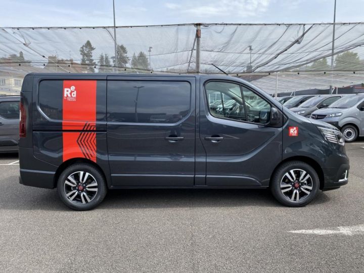 Commercial car Renault Trafic Other L1H1 FOURGON 3000 Kg 2.0 Blue dCi 150 EDC RED EDITION EXCLUSIVE Gris comète - 3