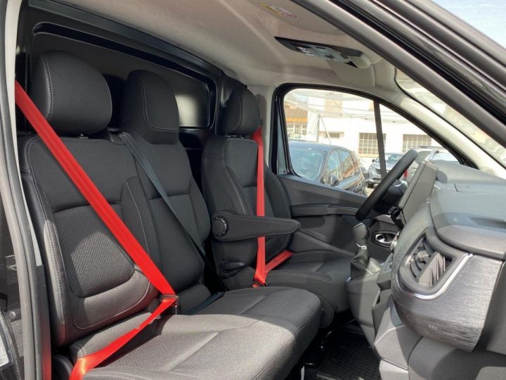 Commercial car Renault Trafic Other L1H1 FOURGON 3000 Kg 2.0 Blue dCi 150 EDC RED EDITION EXCLUSIVE Noir Etoile - 7