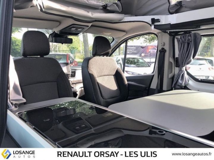 Commercial car Renault Trafic Other SPACE NOMAD EQUILIBRE BLEU DCI 150 BVM6 5 PLACES Prix comptant 58 980 € Blanc - 24