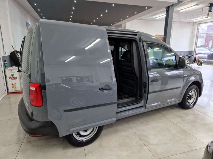 Commercial car Volkswagen Caddy Other 2.0 TDi SCR Conceptline Gris - 7