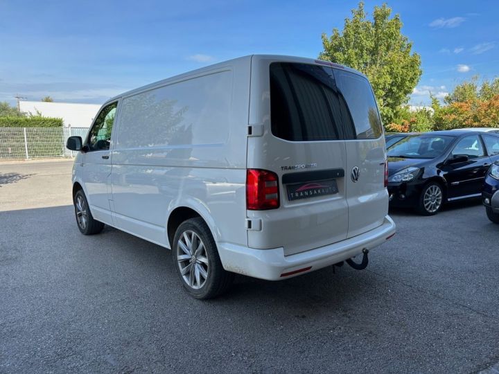 Commercial car Volkswagen Transporter Other FOURGON GN TOLE L1H1 2.0 TDI 204 4MOTION - RENFORT ESSIEU 200 KG - JANTES 18'' - ATTELAGE Blanc - 3