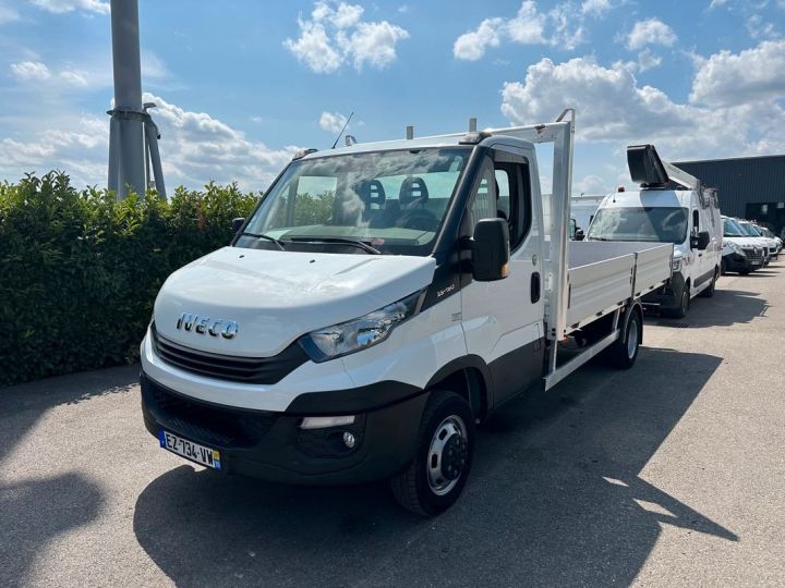 Commercial car Iveco Daily Platform body 26490 ht plateau 35c15 4m20 ridelles alu  - 2