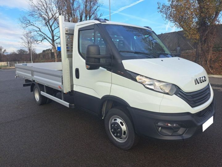 Commercial car Iveco Daily Platform body 35C16 PLATEAU 4M 47900E HT Blanc - 1