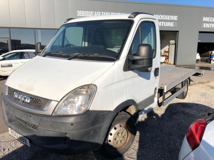 Commercial car Iveco Daily Platform body 35S11 CAMION PLATEAU Blanc - 2