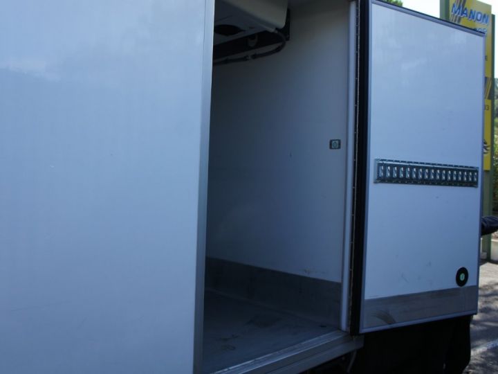 Commercial car Iveco Daily Refrigerated body IVECO DAILY V (2) CAISSE FRIGORIFIQUE 2.3 TD 35C14HA8 35-140 Blanc - 12