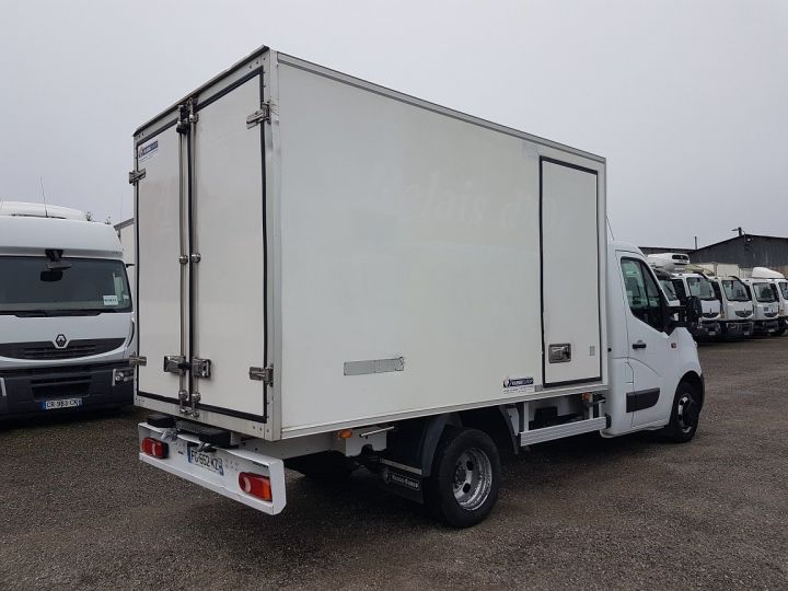 Commercial car Renault Master Refrigerated body 165dci.35 PMJ - BI-TEMPERATURE BLANC - 2