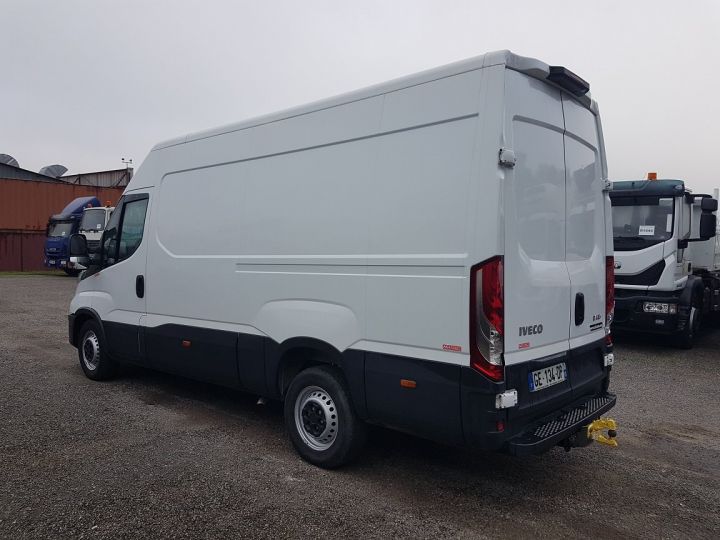 Commercial car Iveco Daily Steel panel van 35-160 V12 euro 6 - 2.3hpi - 58000 kms BLANC - 5