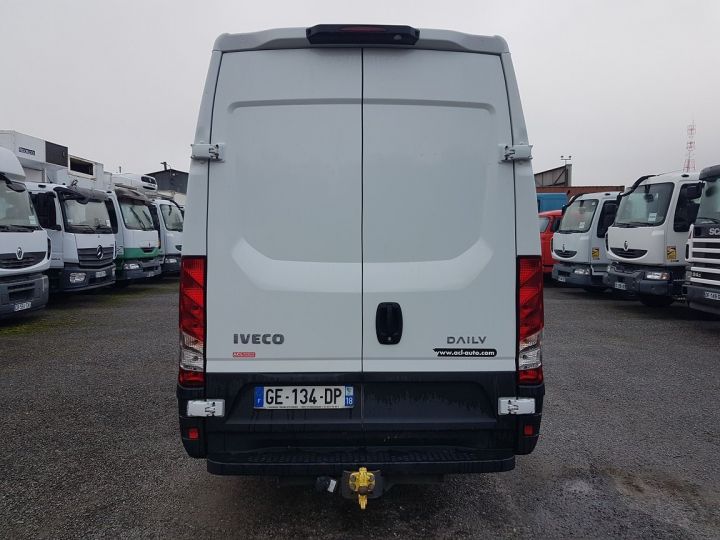 Commercial car Iveco Daily Steel panel van 35-160 V12 euro 6 - 2.3hpi - 58000 kms BLANC - 6